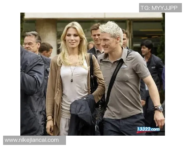 模特与足球明星交织的浪漫故事推荐，探索爱情与梦想的精彩小说合集